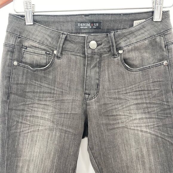 3For$20 Denim 4 Us Black Ripped Jeans size 5 - Picture 5 of 8